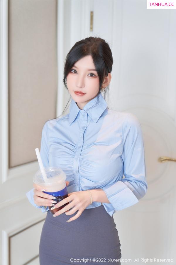 周于希dummy  [XiuRen]高清写真图 2022.11.04 No.5812 周于希Sally 短裙美臀第8张图片